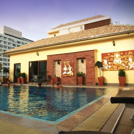 Royal Park Apartments Jomtien Beach Buitenkant foto
