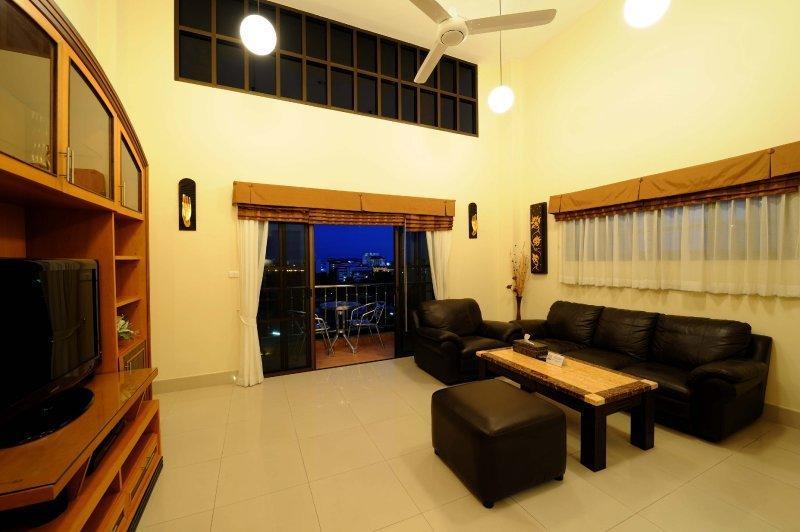 Royal Park Apartments Jomtien Beach Buitenkant foto